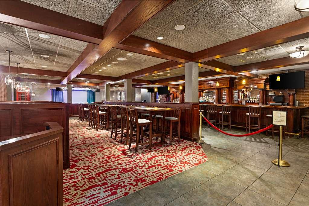 The Clover Hotel, Ascend Hotel Collection South Bend Restaurant photo